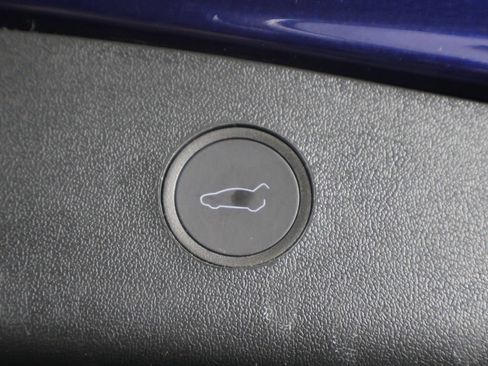Used 2023 Tesla Model 3 Standard Range RWD image 24