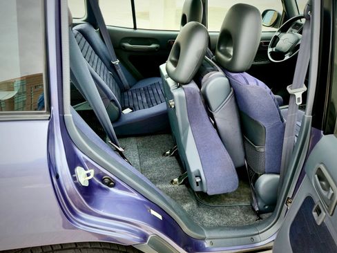 Used 1997 Toyota RAV4 4WD 4-Door image 36