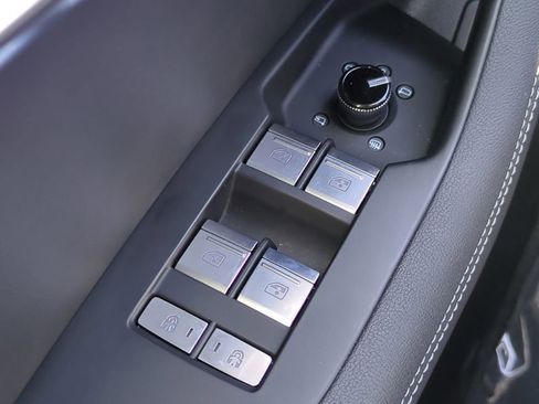 Used 2022 Audi A6 Premium Plus image 24