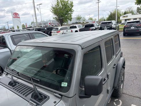 Used 2021 Jeep Wrangler Unlimited Rubicon image 6