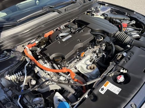 Used 2020 Honda Accord Touring image 21