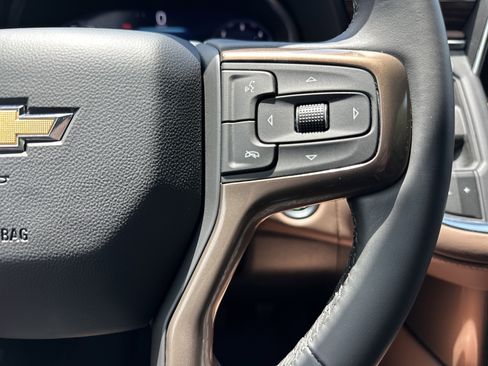 Used 2024 Chevrolet Tahoe High Country AWD/4WD image 20