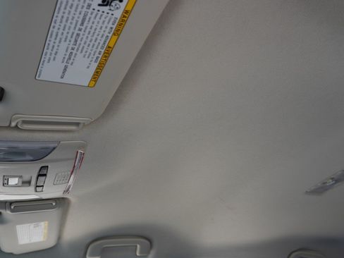 Used 2022 Toyota Corolla LE FWD image 23