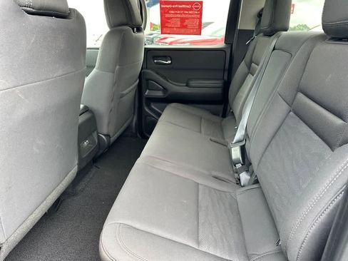 Certified 2024 Nissan Frontier SV w/ Technology Package image 12