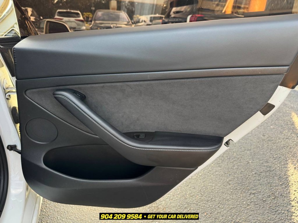 Used 2021 Tesla Model 3 Performance AWD/4WD image 27