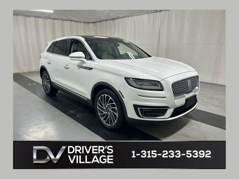 Used 2020 Lincoln Nautilus Reserve image 1