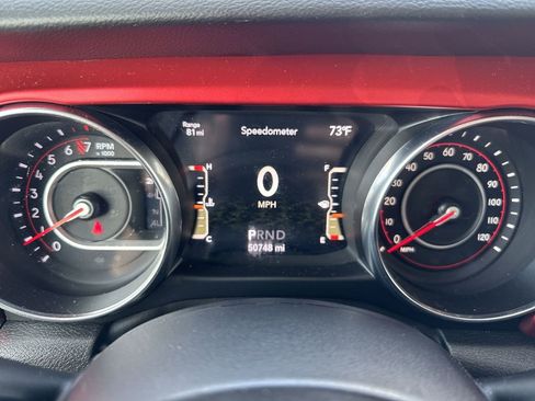 Used 2022 Jeep Gladiator Rubicon w/ Cold Weather Group AWD/4WD image 14