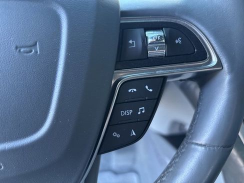 Used 2020 Lincoln Nautilus Reserve image 18