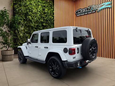 Used 2024 Jeep Wrangler Unlimited Sahara AWD/4WD image 41