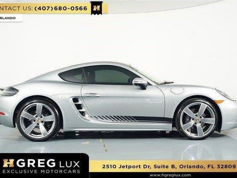 Used 2025 Porsche 718 Cayman RWD image 6
