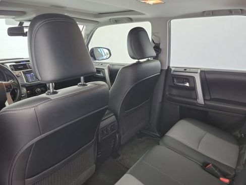 Used 2017 Toyota 4Runner SR5 Premium RWD image 12