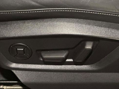 Used 2023 Audi Q8 Premium w/ Convenience Package AWD/4WD image 14