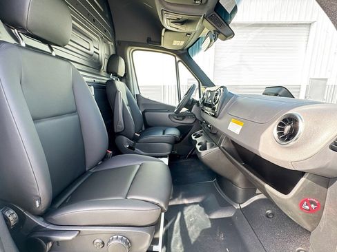 New 2026 Mercedes-Benz Sprinter 2500 image 23