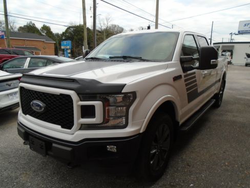 Used 2018 Ford F150 XLT w/ Equipment Group 302A Luxury image 3