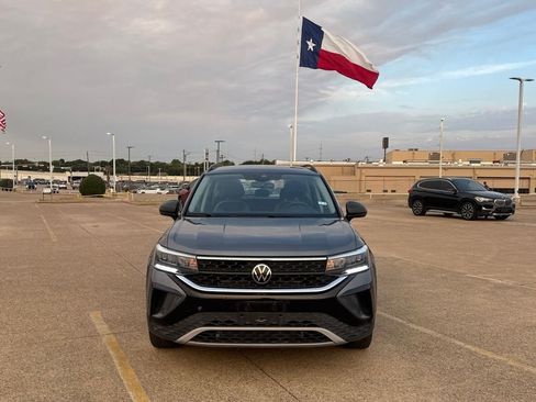 Used 2023 Volkswagen Taos S FWD image 5