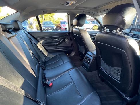 Used 2013 BMW 335i Sedan w/ Technology Pkg image 28