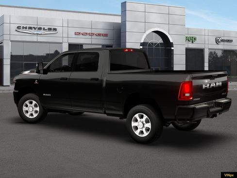 New 2026 RAM 2500 Big Horn AWD/4WD image 4