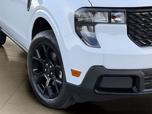 New 2025 Ford Maverick XLT w/ XLT Luxury Package image 44