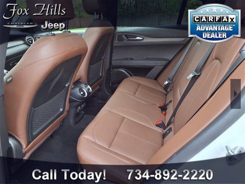 Used 2023 Alfa Romeo Stelvio Ti image 11