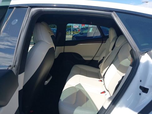 Used 2022 Tesla Model S AWD/4WD image 16