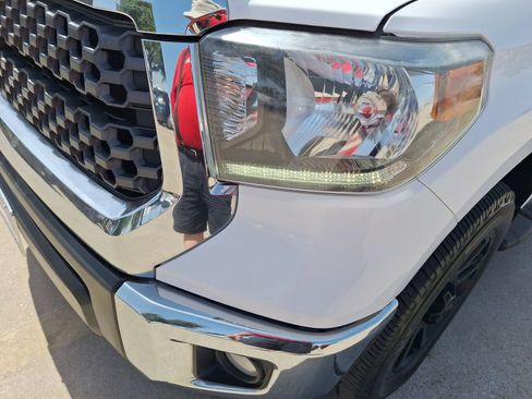 Used 2020 Toyota Tundra SR5 AWD/4WD image 10