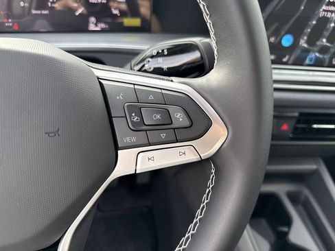 New 2026 Volkswagen Tiguan SE image 15