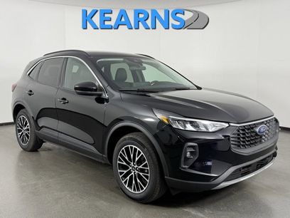 Used 2024 Ford Escape SE w/ Class II Trailer Tow Package