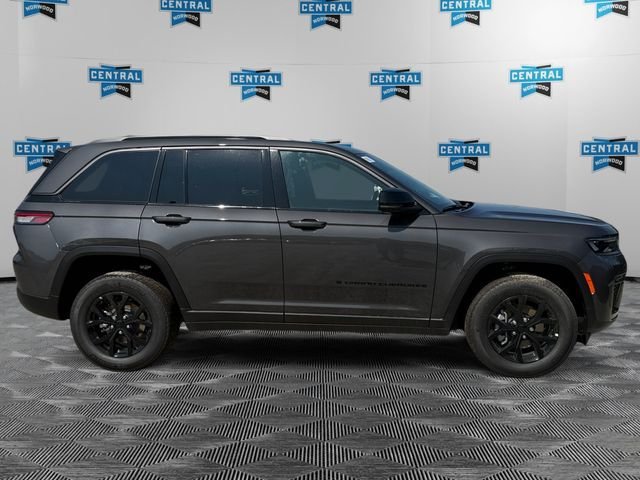 New 2026 Jeep Grand Cherokee Altitude AWD/4WD image 6
