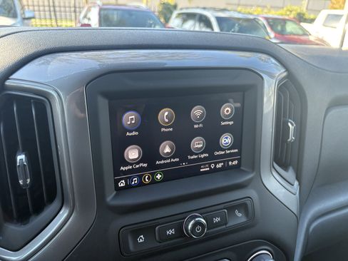 Used 2024 Chevrolet Silverado 2500 Custom w/ Custom Convenience Package image 11