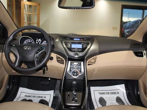 Used 2013 Hyundai Elantra GLS FWD image 13
