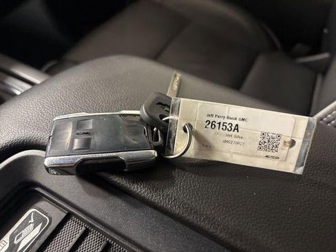 Used 2017 Chevrolet Silverado 1500 High Country image 3