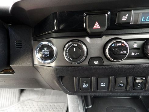 Used 2017 Toyota Tacoma TRD Pro image 30