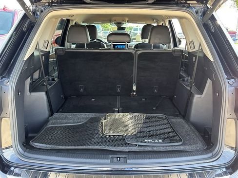 Used 2024 Volkswagen Atlas SE FWD image 25
