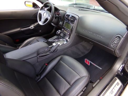Used 2013 Chevrolet Corvette Grand Sport w/ 2LT Preferred Equipment Group RWD image 26