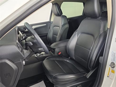 Used 2020 Ford Escape SE Sport image 16