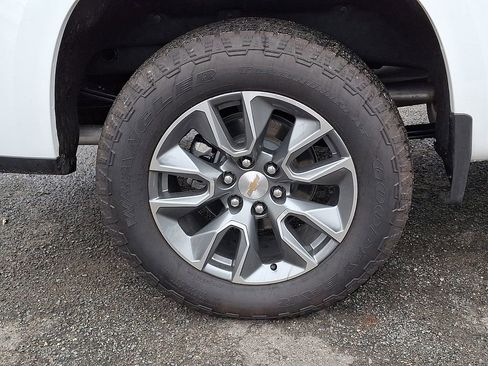 Used 2026 Chevrolet Silverado 1500 LT image 34