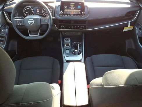 Certified 2025 Nissan Rogue S image 10