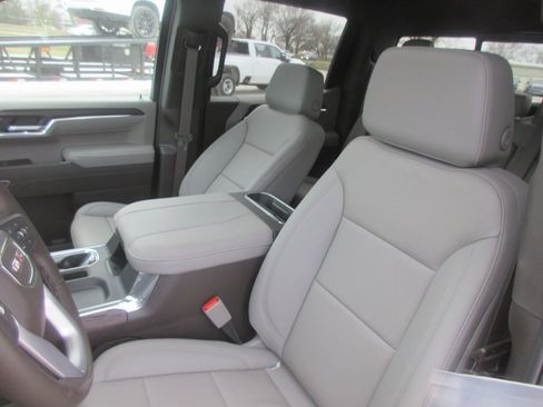 New 2026 GMC Sierra 1500 SLT w/ SLT Premium Plus Package image 14