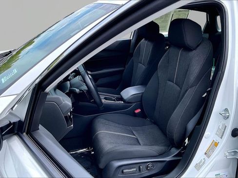 Used 2025 Honda Accord Sport image 17