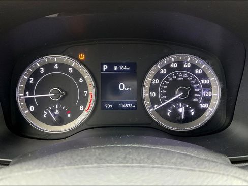 Used 2020 Hyundai Venue SEL image 14