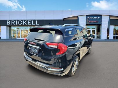 Used 2024 GMC Terrain Denali w/ Denali Premium Package