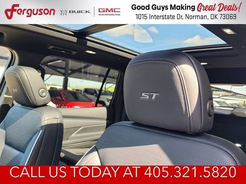 New 2026 Buick Enclave Sport Touring w/ Super Cruise Package FWD image 17