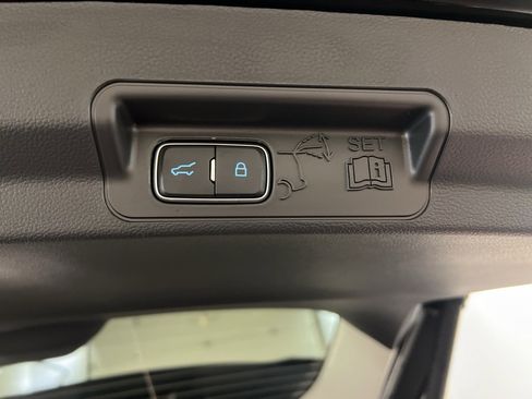 New 2026 Ford Explorer Active w/ Active Comfort Package image 32