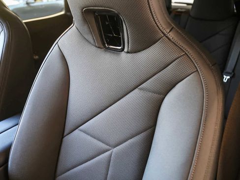 Used 2025 BMW iX xDrive50 image 25