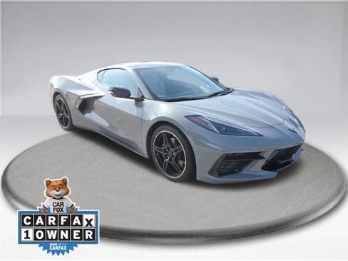 Used 2025 Chevrolet Corvette Stingray Coupe w/ Battery Protection Package RWD image 2