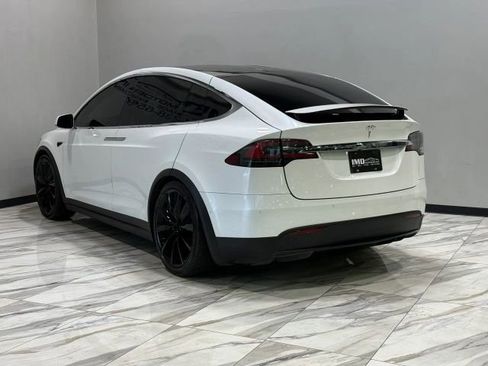 Used 2017 Tesla Model X 75D AWD/4WD image 8