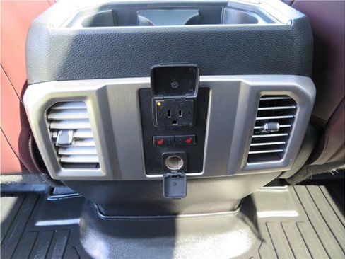 Used 2015 Ford F150 Platinum w/ Equipment Group 701A Luxury AWD/4WD image 10