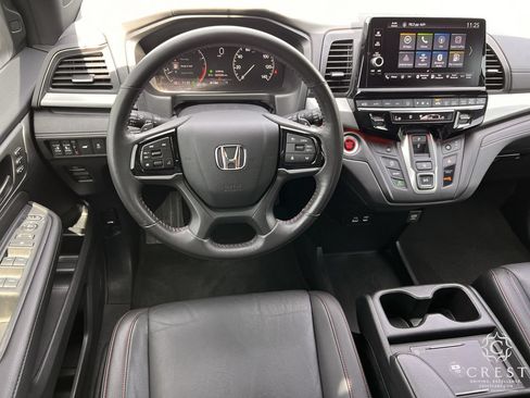 Used 2025 Honda Odyssey Sport-L image 12
