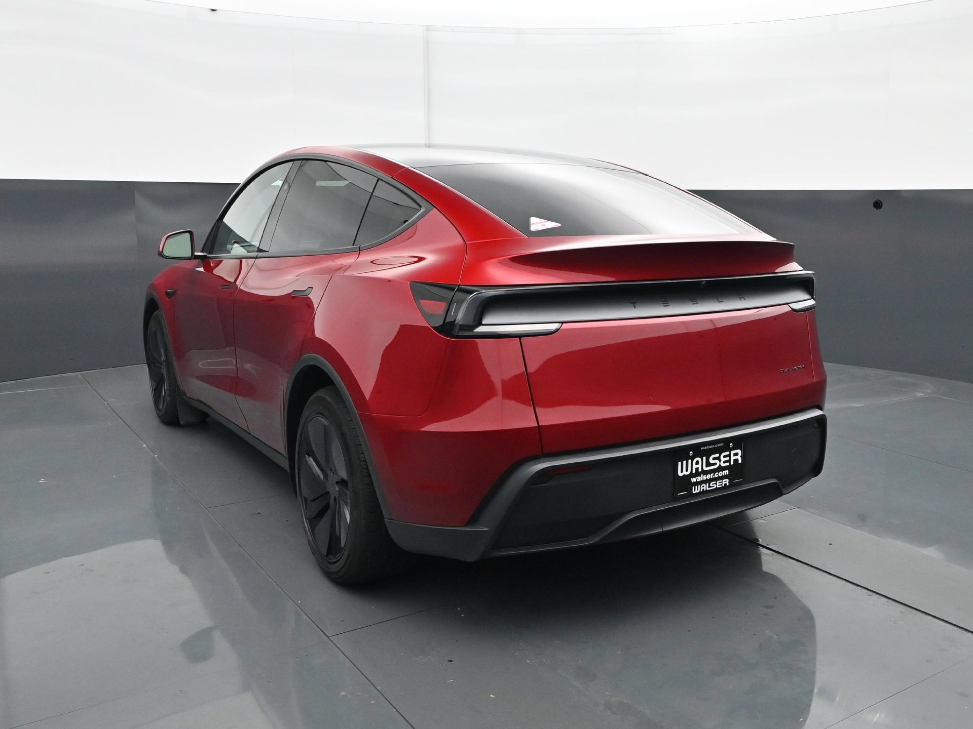 Used 2026 Tesla Model Y AWD image 5