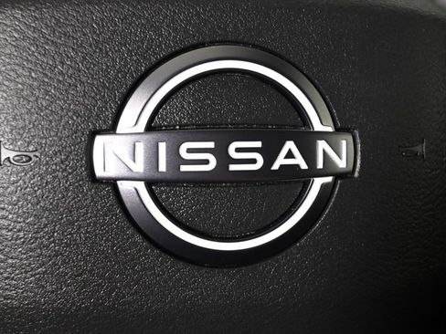 Used 2025 Nissan Rogue SV AWD/4WD image 35